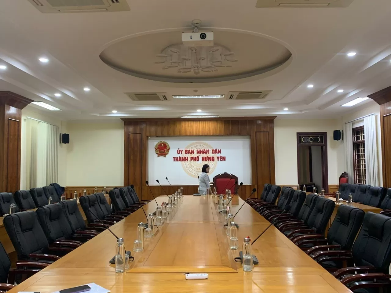 Lắp Đặt Âm Thanh Phòng Họp - Hội Nghị Trực Tuyến